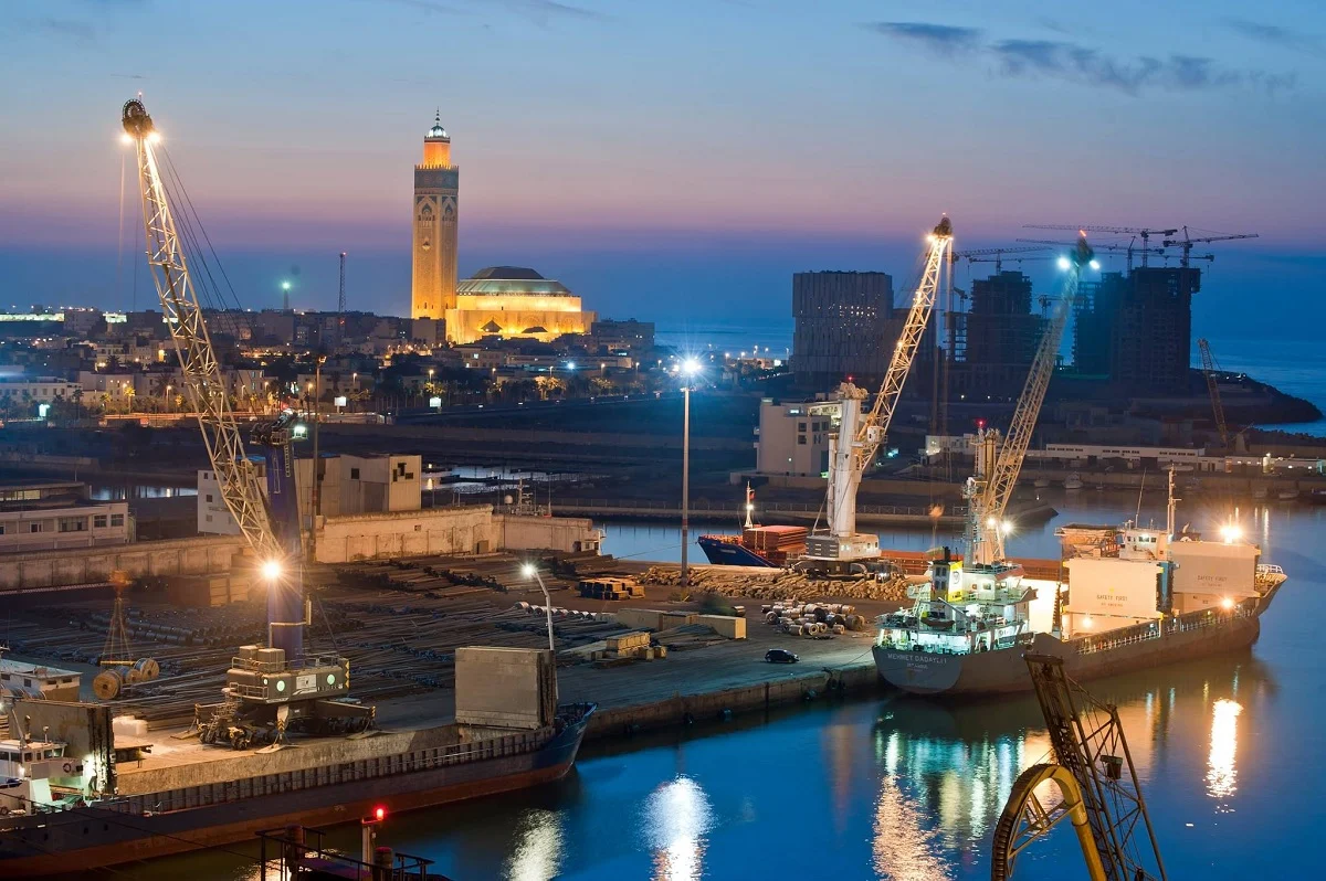 Illustrative commercial port operations for marine supply planning